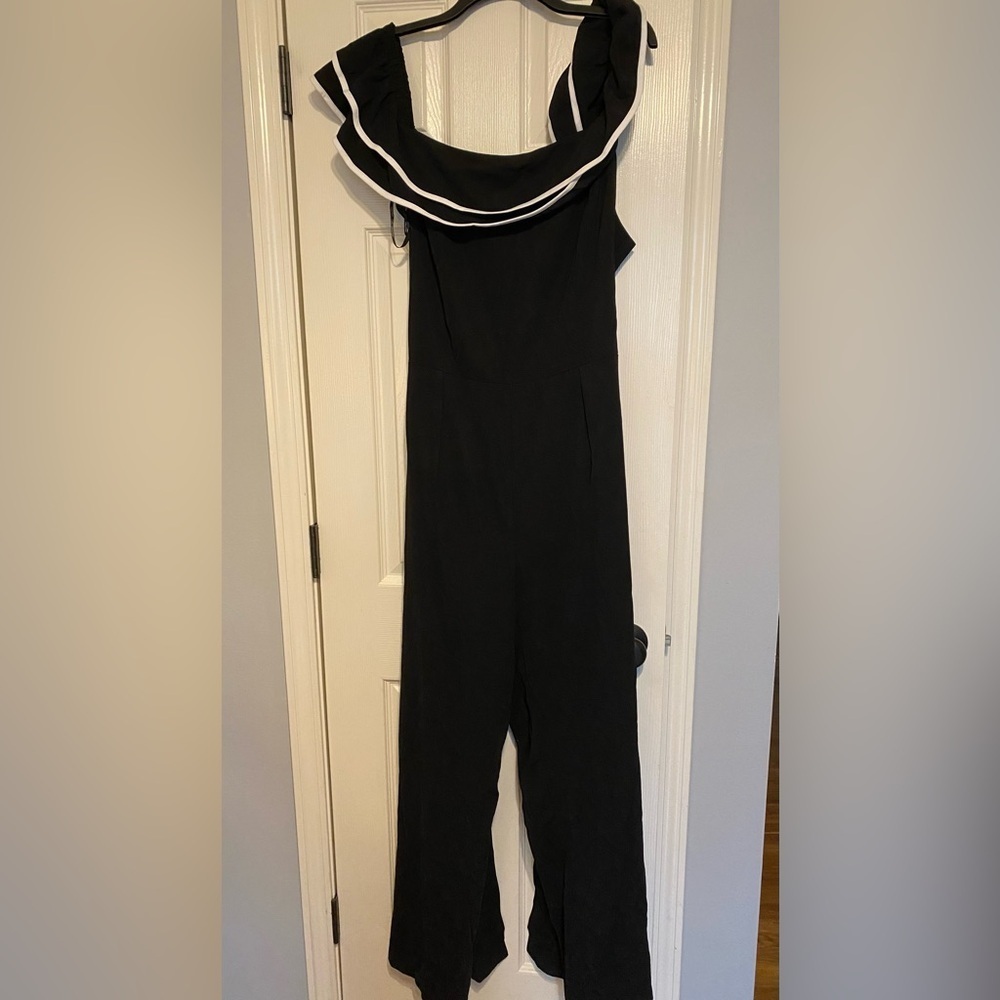 City Chic Demure Romper - Picture 4 of 10